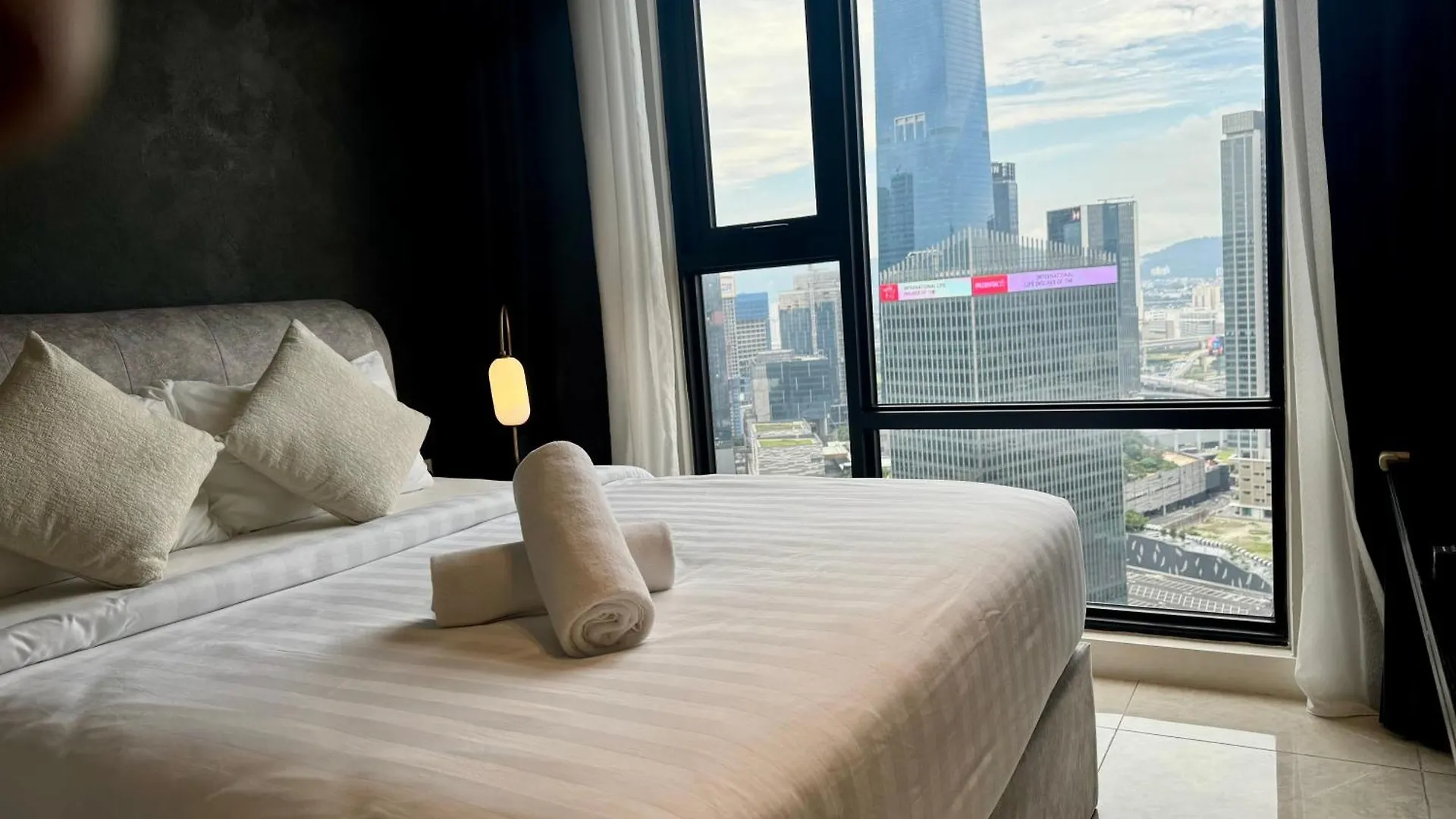 Luxury Suites Bukit Bintang At Axon Residence Kl Pavilion Kuala Lumpur